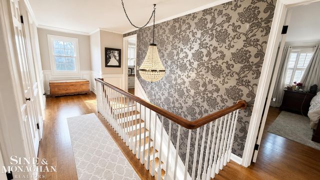 1043 Whittier Road, Grosse Pointe Park, MI 48230