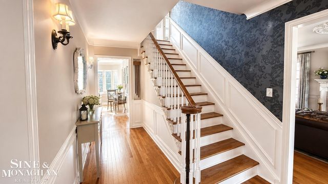 1043 Whittier Road, Grosse Pointe Park, MI 48230