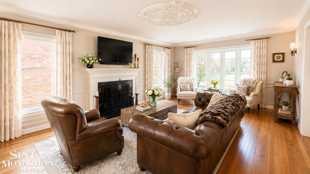 1043 Whittier Road, Grosse Pointe Park, MI 48230