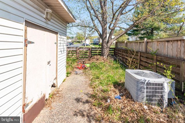 1573 CHARLESTOWN DR, Edgewood, MD 21040