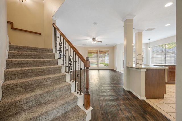 13911 Cypresswood Crossing Boulevard, Houston, TX 77070