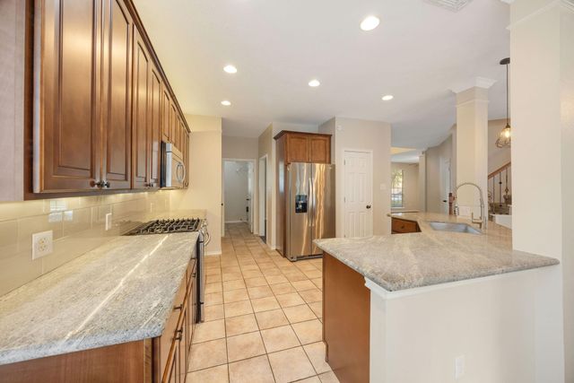 13911 Cypresswood Crossing Boulevard, Houston, TX 77070