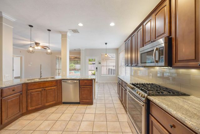 13911 Cypresswood Crossing Boulevard, Houston, TX 77070