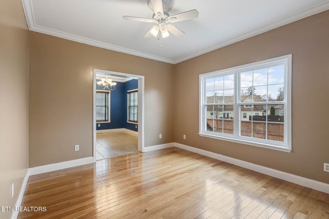 218 Pebble Court, Lenoir City, TN 37772