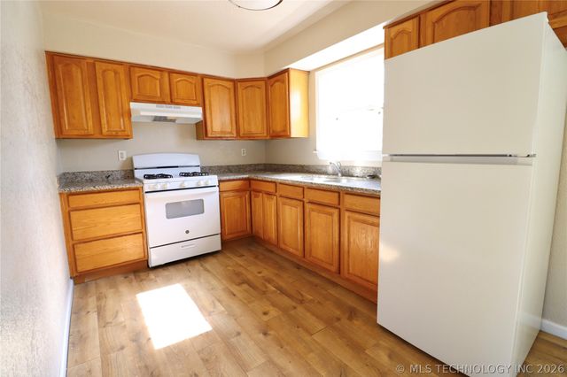 320 W 63rd Place North, Tulsa, OK 74126