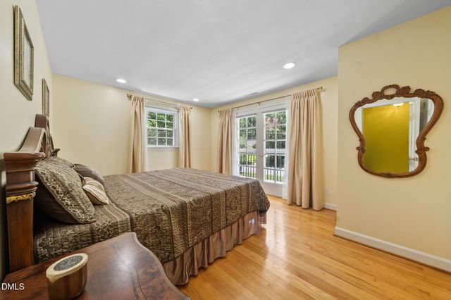 721 Tinkerbell Road, Chapel Hill, NC 27517