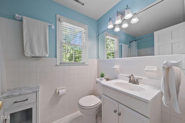 721 Tinkerbell Road, Chapel Hill, NC 27517