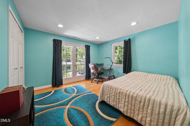721 Tinkerbell Road, Chapel Hill, NC 27517
