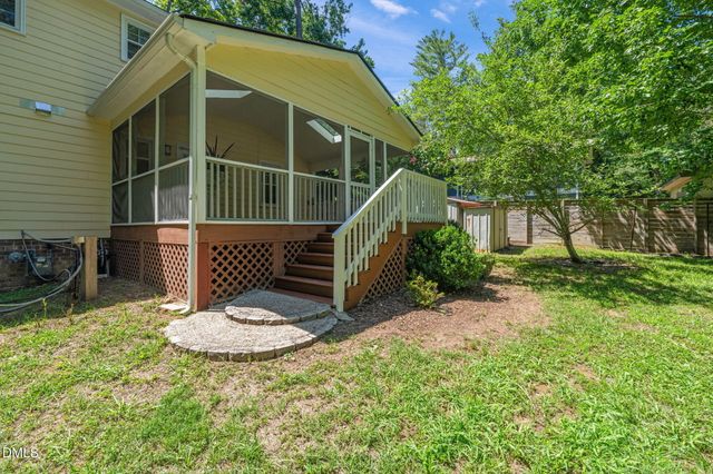 721 Tinkerbell Road, Chapel Hill, NC 27517