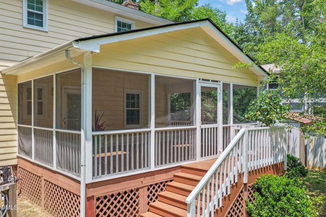 721 Tinkerbell Road, Chapel Hill, NC 27517