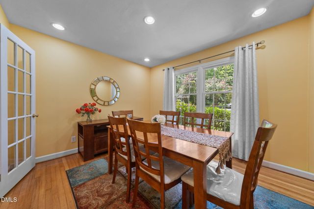 721 Tinkerbell Road, Chapel Hill, NC 27517