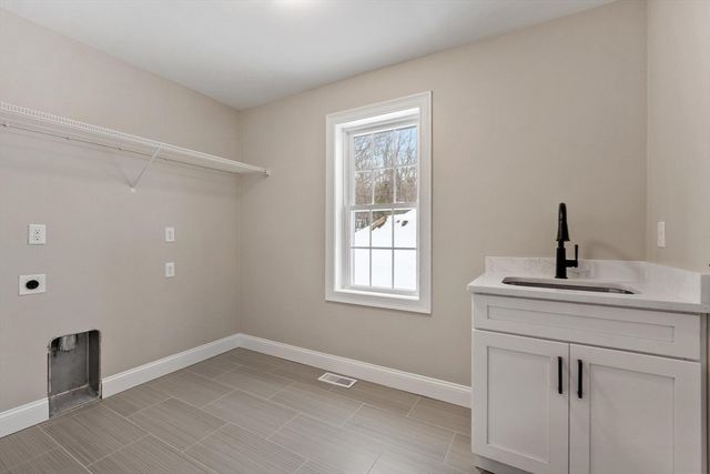 2 Roberts Way, Westminster, MA 01473