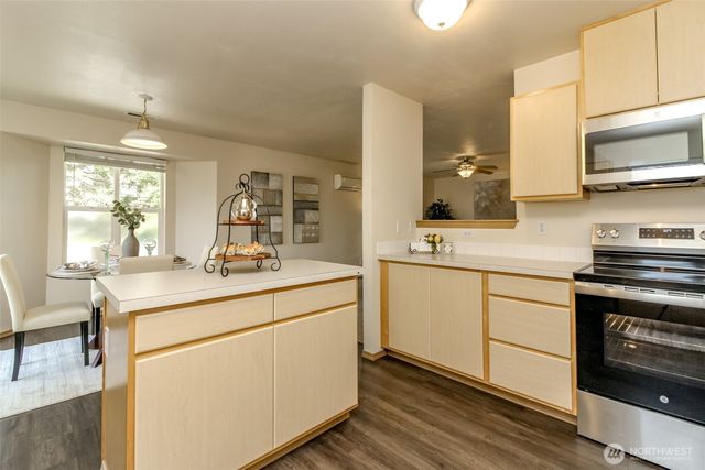 8521 175th Street Ct E, Puyallup, WA 98375