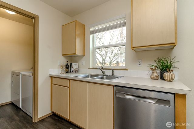 8521 175th Street Ct E, Puyallup, WA 98375