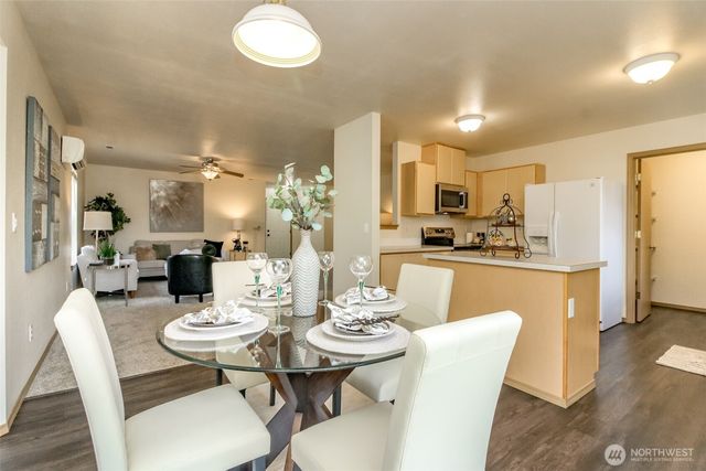 8521 175th Street Ct E, Puyallup, WA 98375