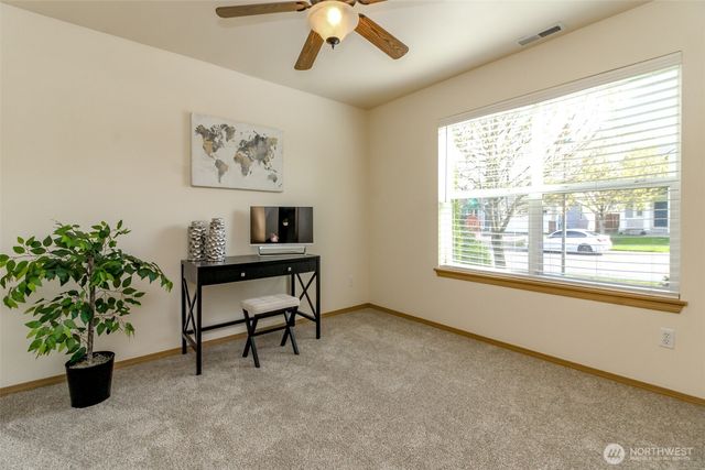 8521 175th Street Ct E, Puyallup, WA 98375