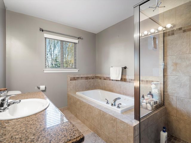 52802 Delena Drive, Macomb Twp, MI 48042