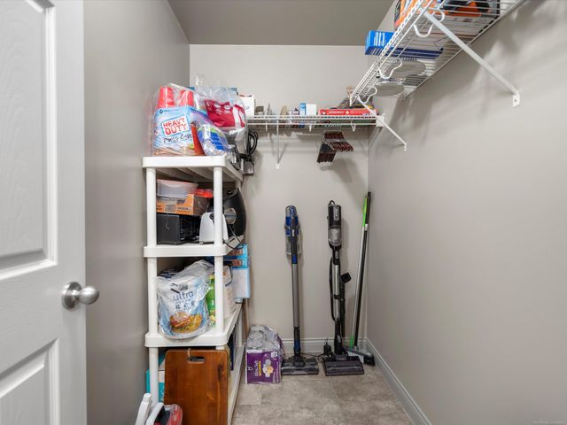 52802 Delena Drive, Macomb Twp, MI 48042