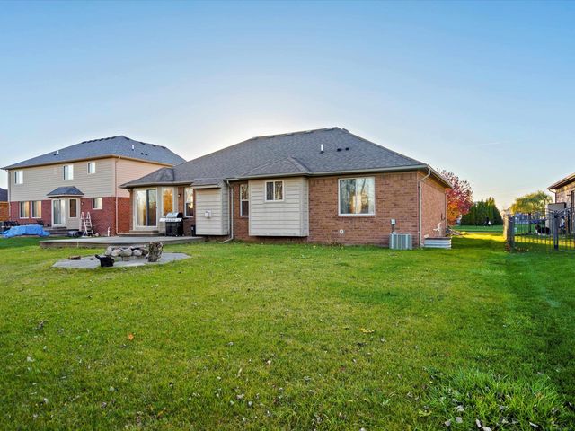 52802 Delena Drive, Macomb Twp, MI 48042