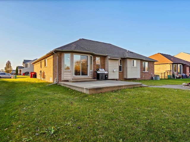 52802 Delena Drive, Macomb Twp, MI 48042