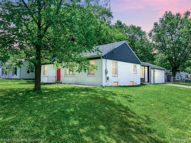 1821 Nazareth Road, Kalamazoo, MI 49048