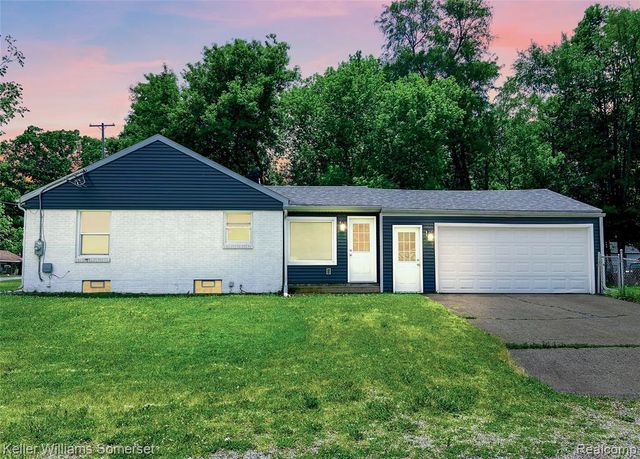 1821 Nazareth Road, Kalamazoo, MI 49048
