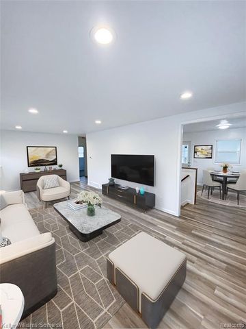 1821 Nazareth Road, Kalamazoo, MI 49048