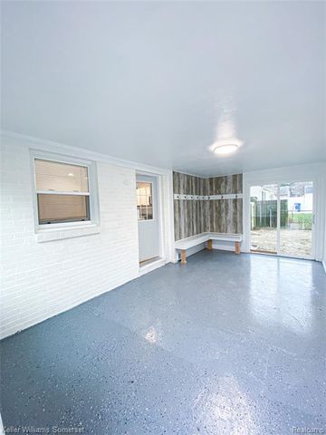 1821 Nazareth Road, Kalamazoo, MI 49048