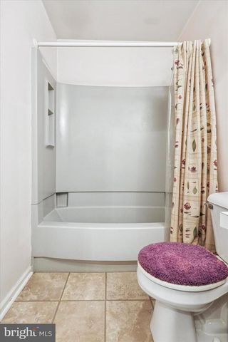 133 SARAHS LN, Horsham, PA 19044