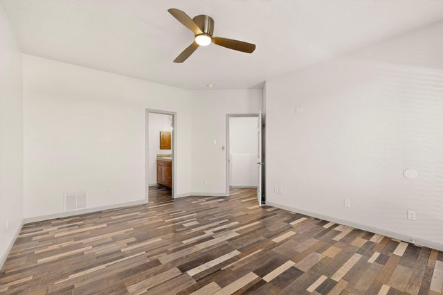 8720 Desert Fox Way NE, Albuquerque, NM 87122