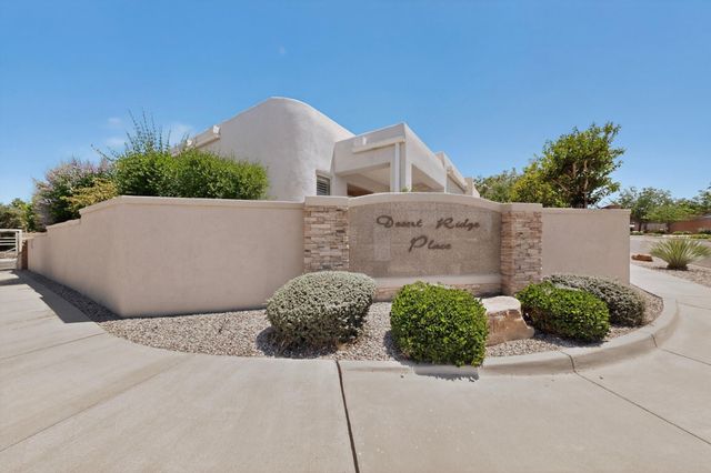 8720 Desert Fox Way NE, Albuquerque, NM 87122