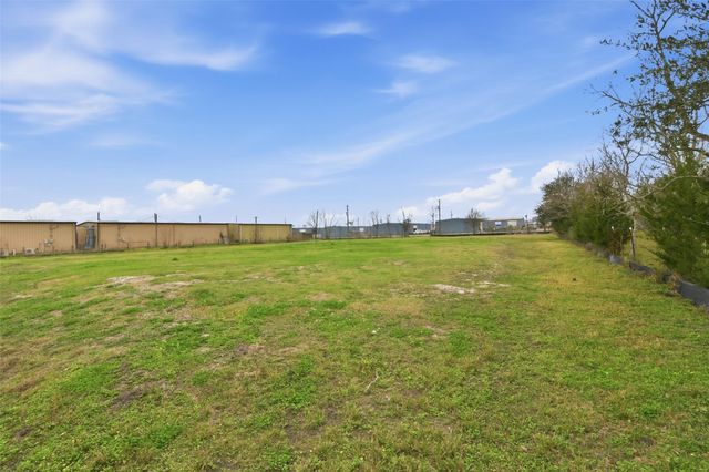 2109 County Road 129, Pearland, TX 77581