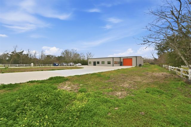 2109 County Road 129, Pearland, TX 77581