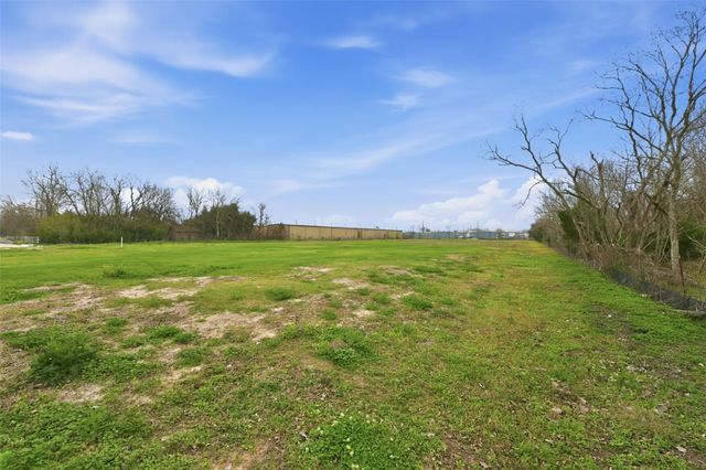 2109 County Road 129, Pearland, TX 77581