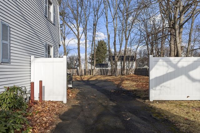 124 Chadwick 0, North Andover, MA 01845