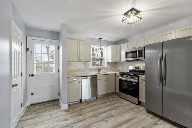 124 Chadwick 0, North Andover, MA 01845