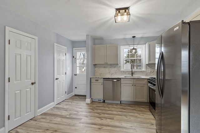 124 Chadwick 0, North Andover, MA 01845