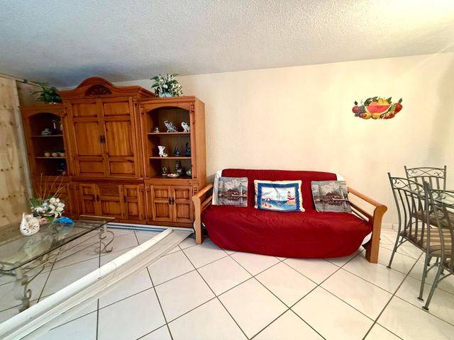 101 Briny Avenue 409, Pompano Beach, FL 33062