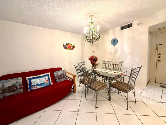 101 Briny Avenue 409, Pompano Beach, FL 33062