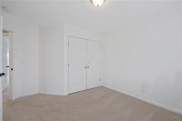 4702 Manor Hill Drive, Onondaga, NY 13215