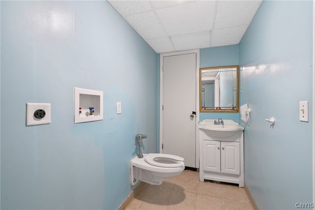 4702 Manor Hill Drive, Onondaga, NY 13215