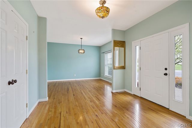 4702 Manor Hill Drive, Onondaga, NY 13215