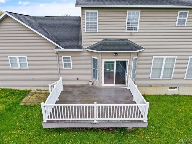 4702 Manor Hill Drive, Onondaga, NY 13215
