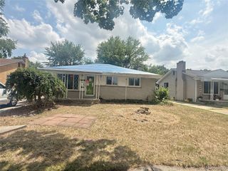24645 McDonald Street, Dearborn Heights, MI 48125