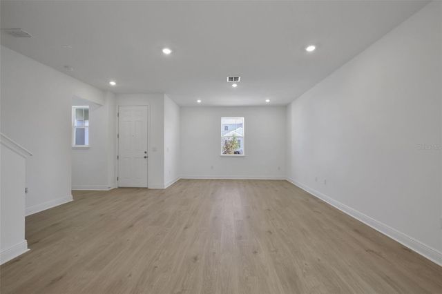 5104 FIREBUSH DRIVE, Apopka, FL 32712