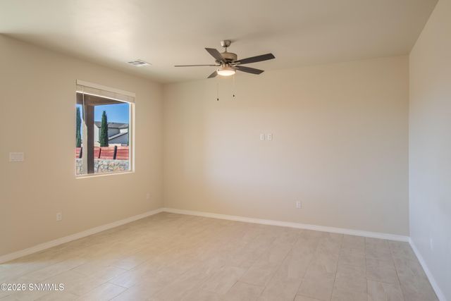 2955 Aragon Avenue, Las Cruces, NM 88007