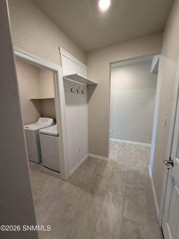 2955 Aragon Avenue, Las Cruces, NM 88007