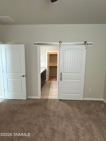 2955 Aragon Avenue, Las Cruces, NM 88007