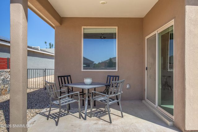 2955 Aragon Avenue, Las Cruces, NM 88007