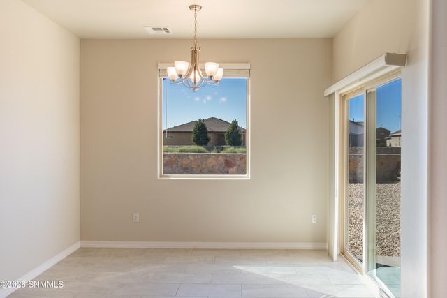 2955 Aragon Avenue, Las Cruces, NM 88007